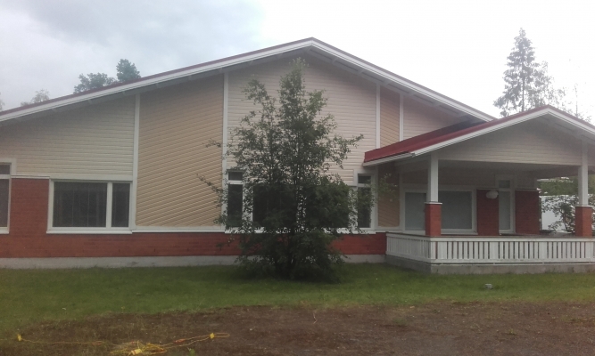 Toimintakeskus Satakielen maalaus 2019