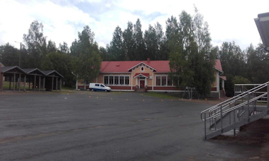 Vilppulankosken puukoulu huoltomaalaus valmis 2015